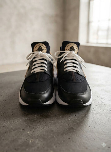 Nike Air Huarache - Black / White | AWRA